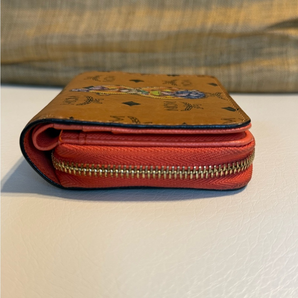 MCM Monkey Wallet - Limited Edition - Picture 4 of 7